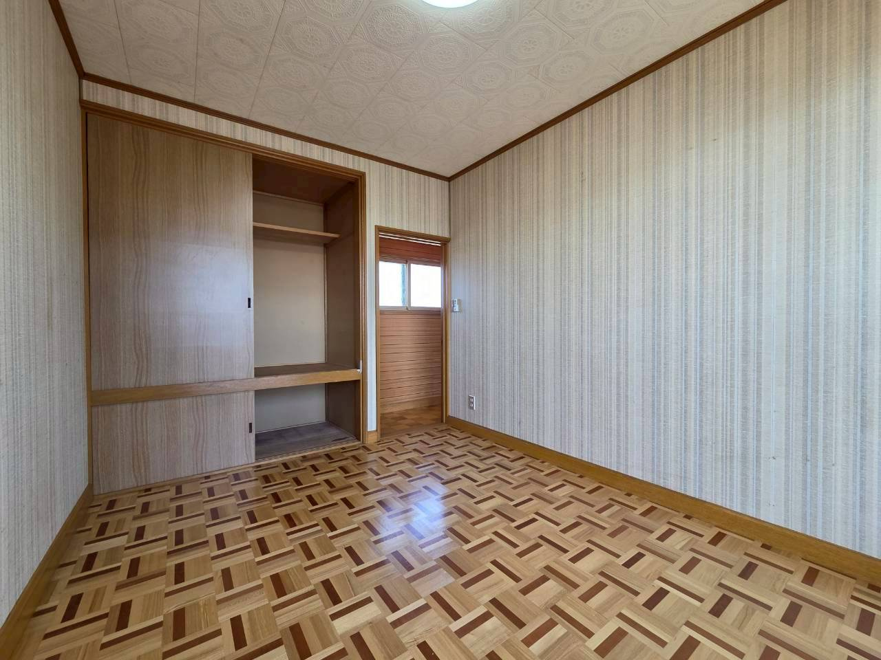桜ケ岡3丁目　中古住宅の洋室|2階洋室6帖
