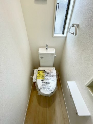 千曲市内川第４のトイレ|1、2階それぞれにトイレ完備！温水洗浄便座機能付きです♪　１号棟