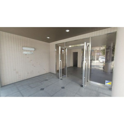【エントランス】 | ベルメゾン堺