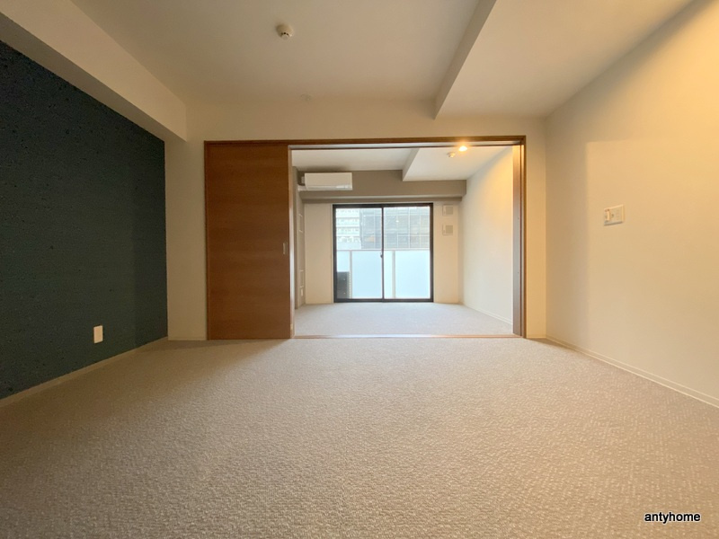 Uresidence Temmabashi　仲介手数料無料の居間・リビング