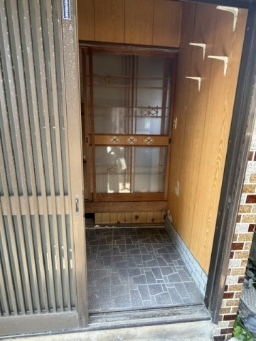 福川3丁目18-6一戸建ての玄関