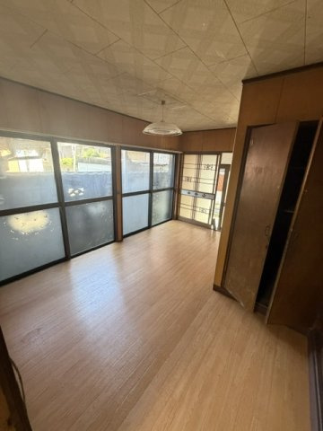福川3丁目18-6一戸建ての居間・リビング