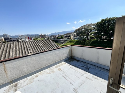 【バルコニー】 | 今光5丁目中古住宅