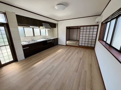【居間・リビング】 | 今光5丁目中古住宅