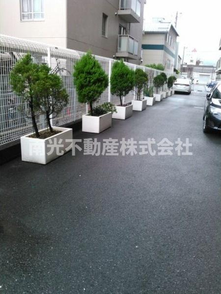 友井グレイス