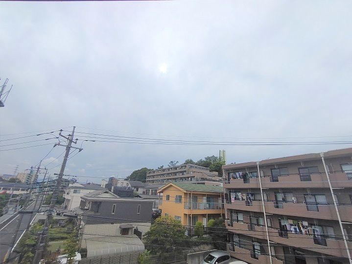 多摩市乞田の賃貸マンションの展望