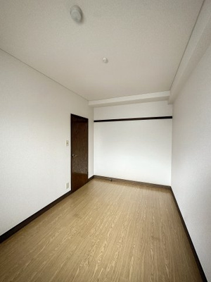【内装】 | メゾンイワサキⅡ | 同物件、他のお部屋の写真です。