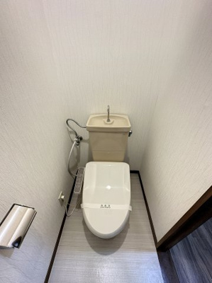 【トイレ】 | メゾンイワサキⅡ | 同物件、他のお部屋の写真です。