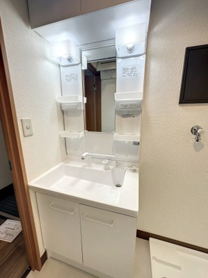 【独立洗面台】 | メゾンイワサキⅡ | 同物件、他のお部屋の写真です。