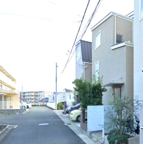上ヶ原四番町の前面道路含む現地写真|私道負担なし　幅員4.4ｍ