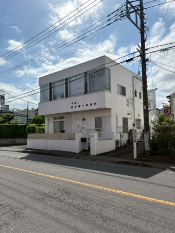 秦野市曽屋の店舗事務所