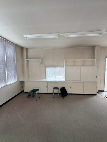 秦野市曽屋の店舗事務所のロビー