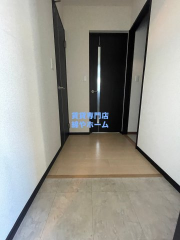 フジパレス山之内Ⅱ番館の玄関|明るい玄関です