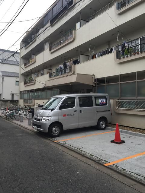 西新宿マンションの外観
