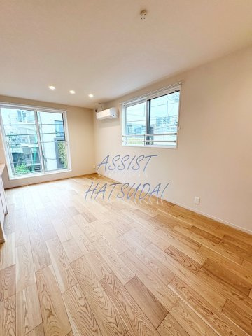 City bright SHIBUYAの居間・リビング
