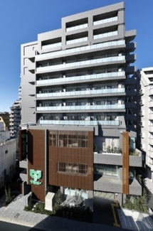 【外観】 | 鉄筋コンクリート造のがっちりとした建物。