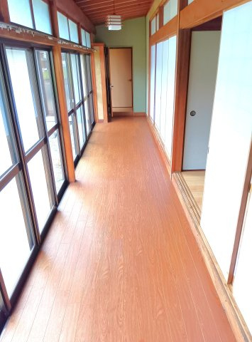 新地町M貸家の内装