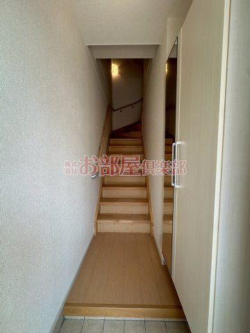 ソーレ2号館の玄関|落ち着いた玄関です