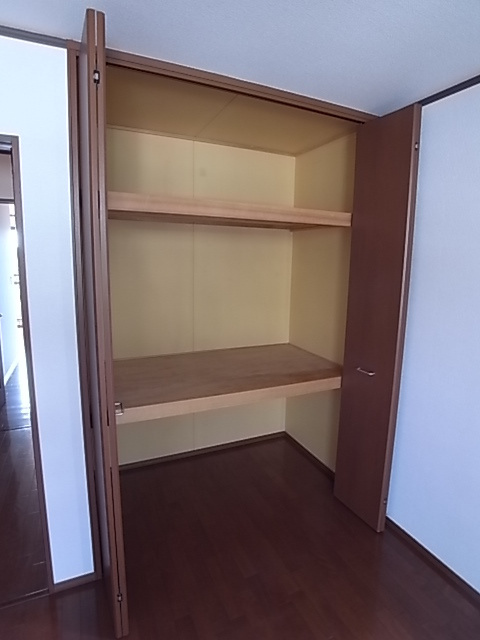 メゾン三条の収納