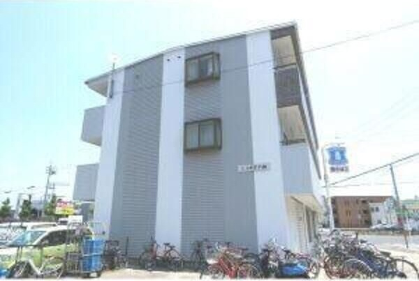 エスポア八田の外観