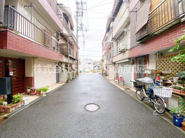森河内西2丁目中古戸建の前面道路含む現地写真|前面道路含む現地写真です