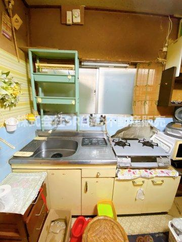 森河内西2丁目中古戸建のキッチン|コンパクトなキッチンで掃除もラクラク