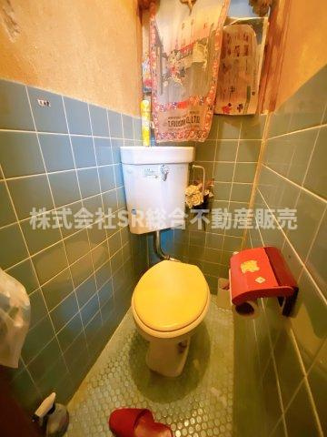 森河内西2丁目中古戸建のトイレ|温水洗浄便座付きトイレに交換のご希望があれば、ご相談ください！
