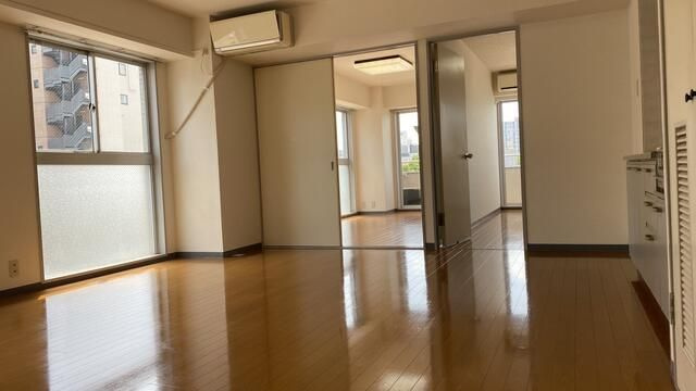フェスタ花川戸の居間・リビング