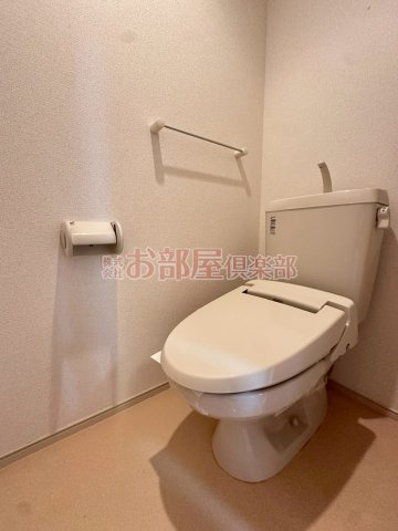 アザレアガーデンDのトイレ|トイレもきれいです