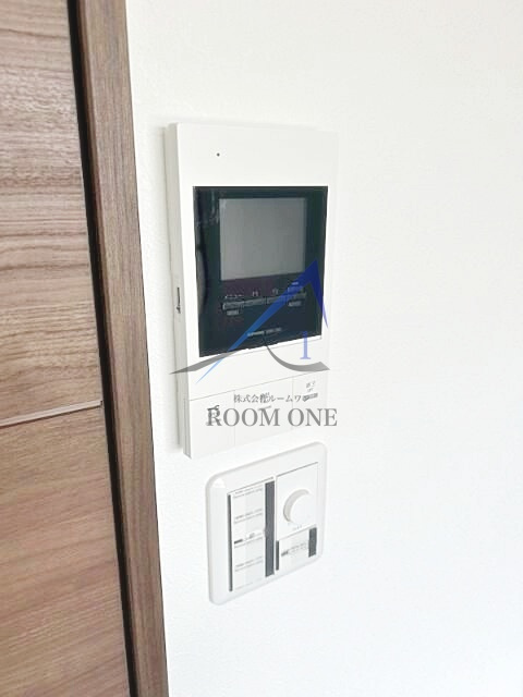 ＬＩＦＥ　ＴＯＷＮ　ＹＯＴＳＵＧＩのセキュリティ|モニター付きインターホンです。