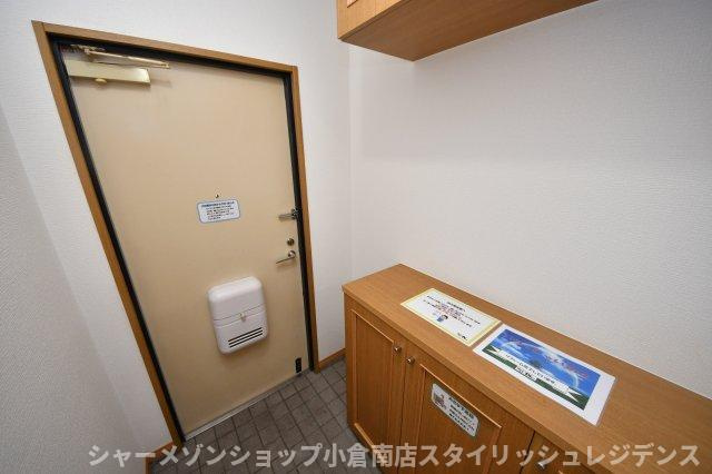 クレセール守恒の玄関