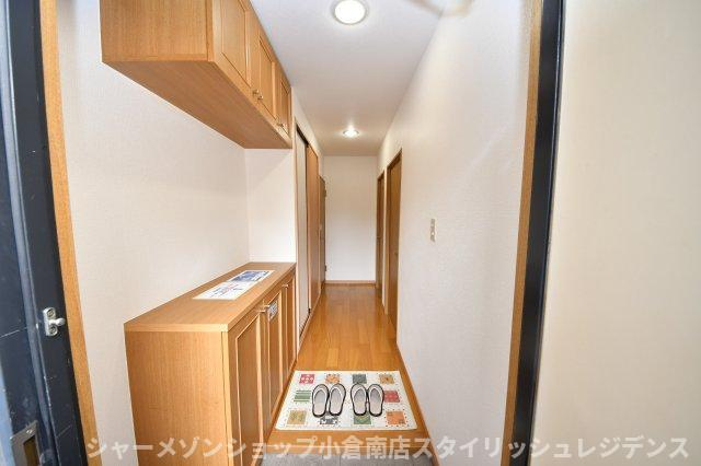 クレセール守恒の玄関