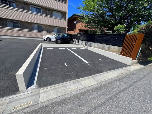 メゾン・エトワールの駐車場