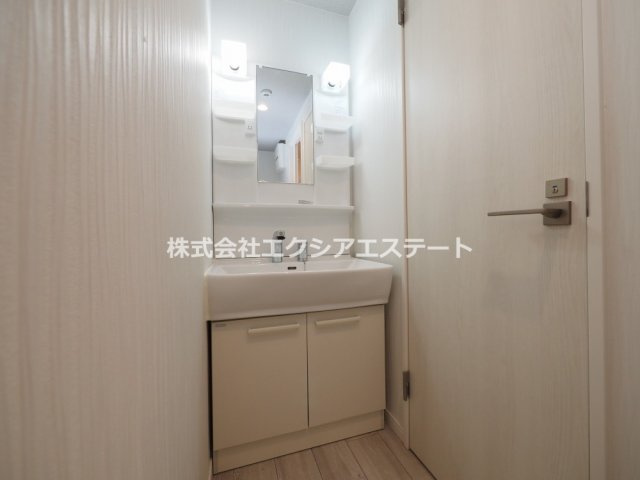 プレミエール西田辺の洗面所