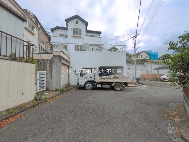 祝成約　八王子市　打越町　中古戸建の前面道路含む現地写真|～仲介手数料無料☆八王子ひなた不動産～八王子市打越町　中古戸建