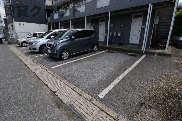 エステートピアシティ5Aの駐車場|駐車場です