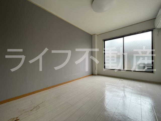 ハイツまきの居間・リビング|ゆったりとした居間です