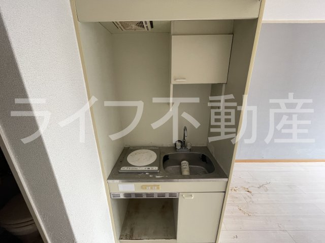 ハイツまきのキッチン|お料理しやすいキッチンです
