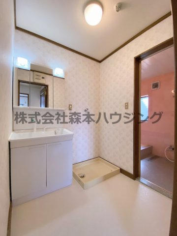 【洗面所】 | 　ドミシル並川 | 使いやすい洗面所です