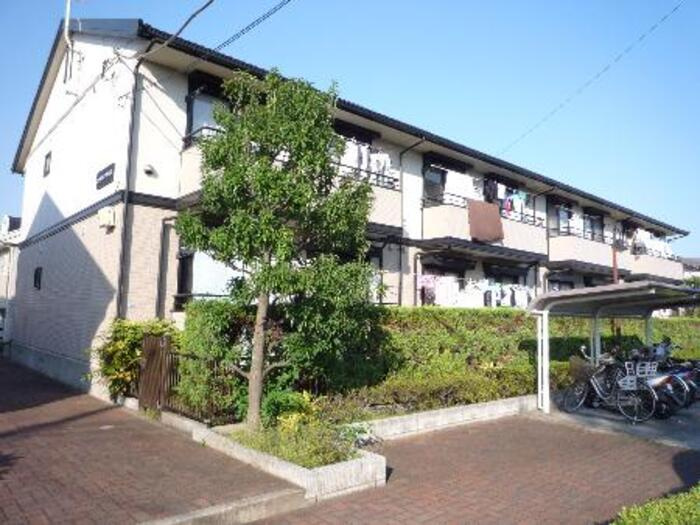 シャルマン八千代の外観