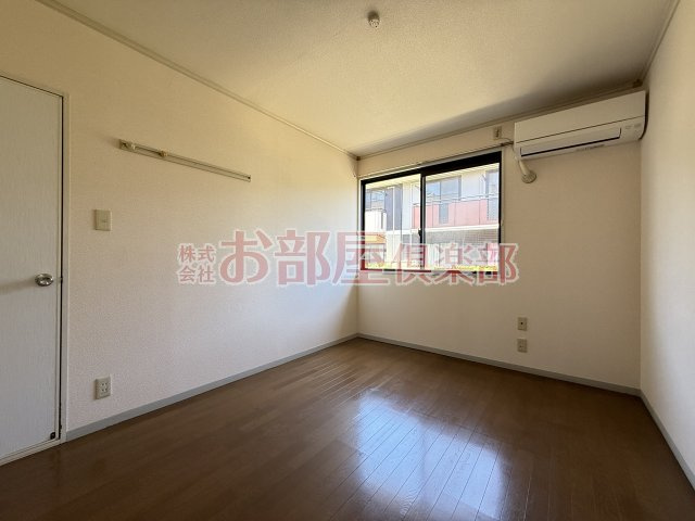 アーバンライフ津福の洋室|個人の部屋や寝室として使える洋室です