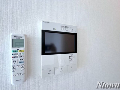 【セキュリティ】 | S-RESIDENCE豊国通 | モニター付きインターホンです。