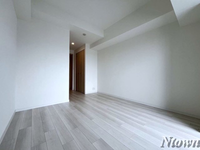 【居間・リビング】 | S-RESIDENCE豊国通 | こちらのリビングで趣味の時間をお楽しみください