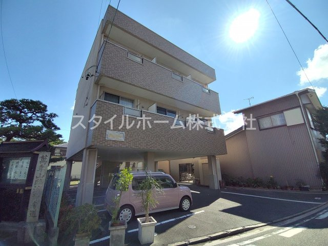 ピースフルの外観