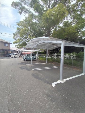 ヴィライン若宮の駐車場|カースペースがあります