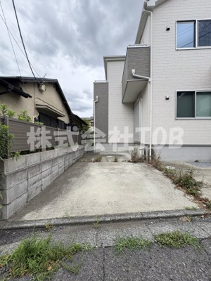 【駐車場】 | 久我山５丁目戸建-普通借家2年-