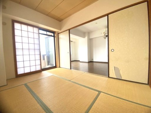 イトーピア新石切の和室|■南向きの明るい和室ですよ♪♪
