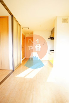 【その他】 | シャトレーあしがら | お部屋は明るくて清潔感があります　※参考写真です
