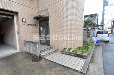 【エントランス】 | ロイヤル八尾