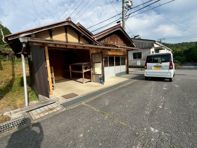 奈良市荻町戸建ての外観
